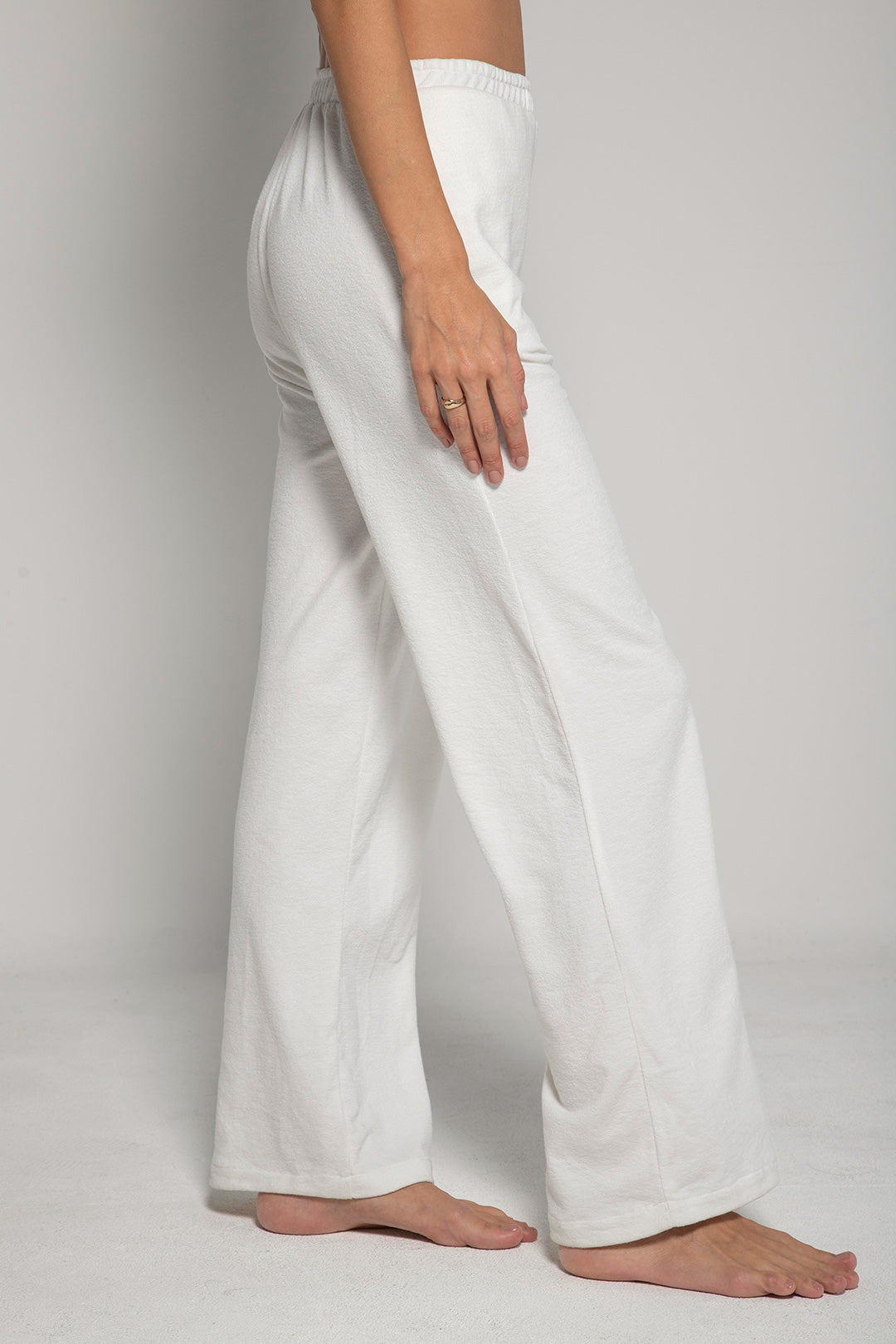 Set Emma Marfil